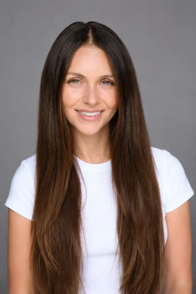 bio headshot rachel 682x1024